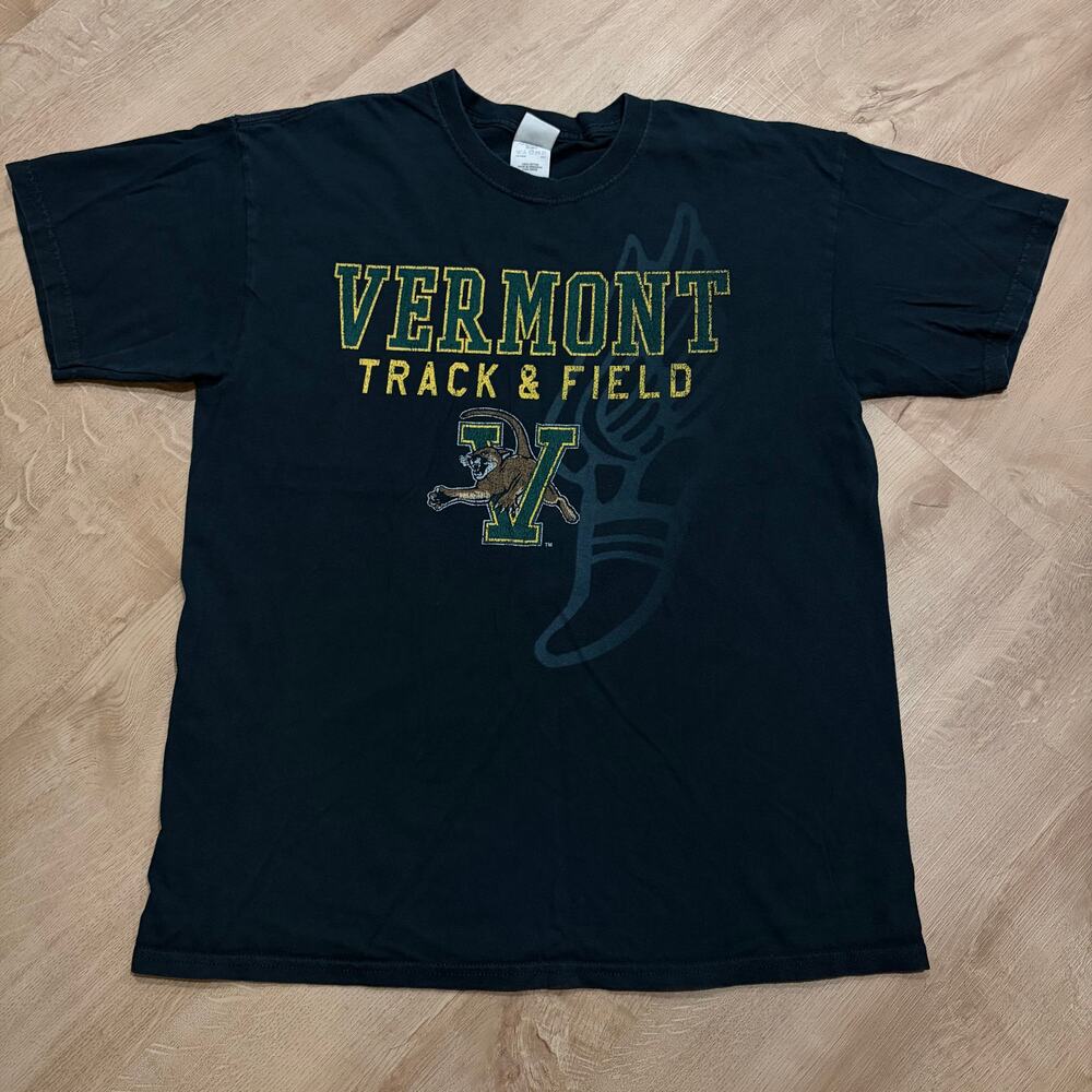 Vintage Y2K University of Vermont UVM Catamounts Track & Field T-Shirt Men's L